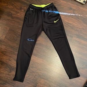 Mens Nike Running/soccer pants (w/zippers on legs) - Size M